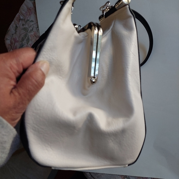Vintage* Kate Hill Winter White Handbag/Purse - Picture 4 of 15